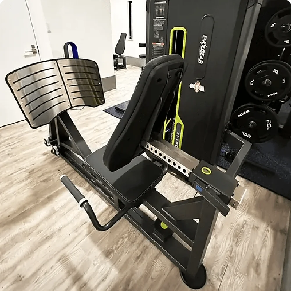 浦和ジムのEVOLGEAR レッグプレスマシン